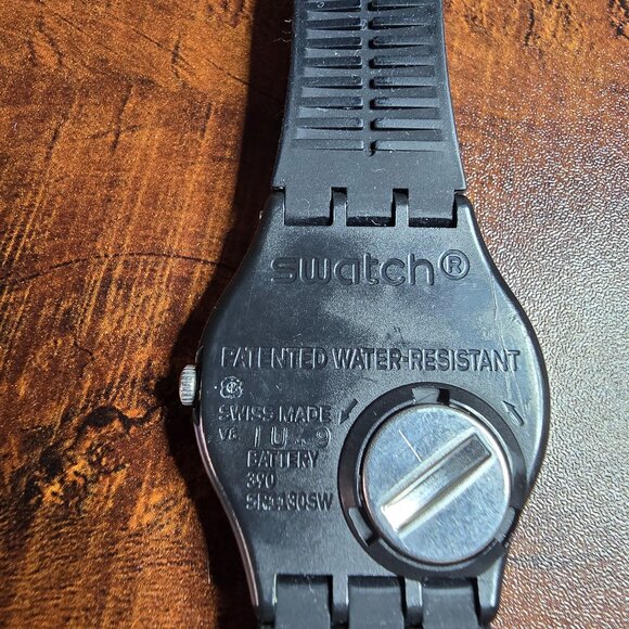 Unisex Swatch Watch - Picture 2 of 4